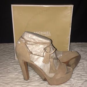 Micheal Micheal Kors Rosalie Platform